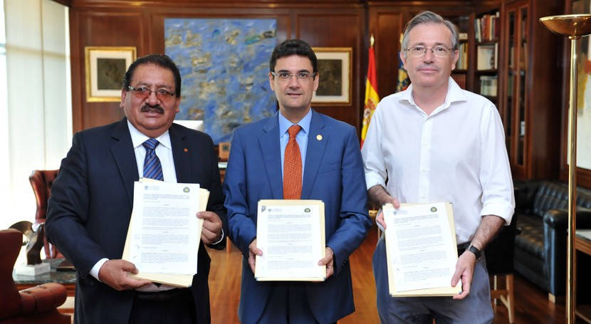 El IIAMA colaborará en la creación de un centro de investigación de Agua y Medio Ambiente en Perú