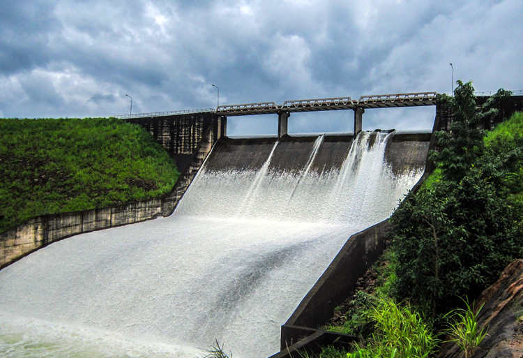 “Una tesis doctoral avanza en el conocimiento del resalto hidráulico en grandes presas”