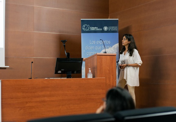 Amina Laalam: “Se ha empezado una carrera mundial en el desarrollo del hidrógeno verde y debemos estar preparados para el cambio”