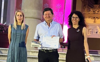 Jaime Gómez Hernández recibe el Premio “Custodio y Llamas” por su trayectoria profesional en hidrogeología