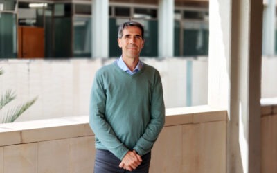 Javier Paredes: “Es necesario un cambio en el modelo universitario que permita consolidar la actividad investigadora de forma independiente de la docencia”