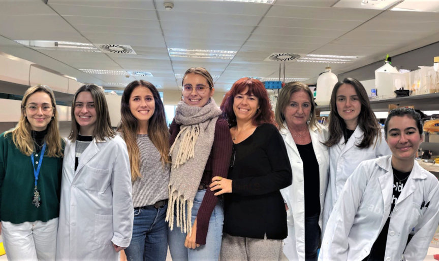 De izquierda a derecha: Carla Machi, Dafne Porcel, Laura Moreno, Lara Soler, Yolanda Moreno, Inma Amorós, Alba Fornés y Gloria Pérez